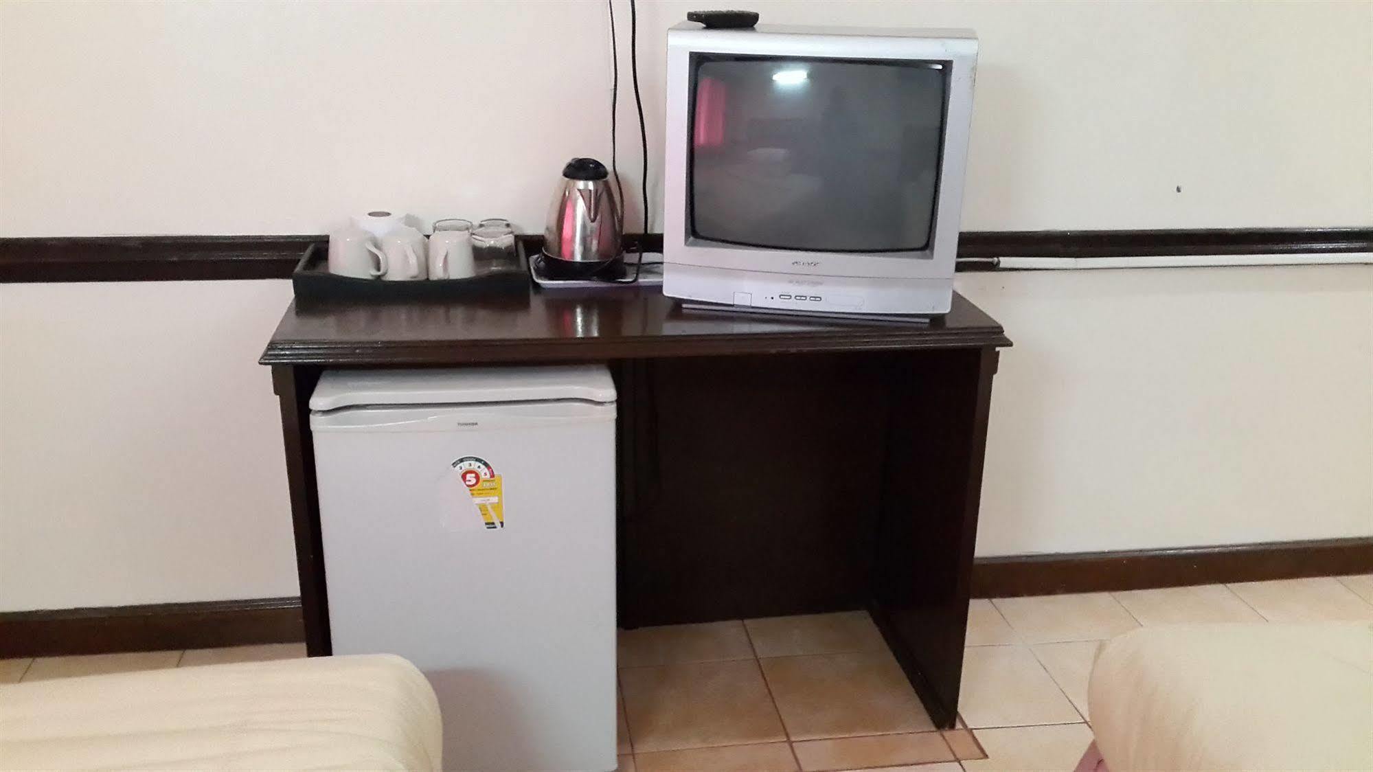 Oyo 629 Chaytalay Palace Hotel 2*