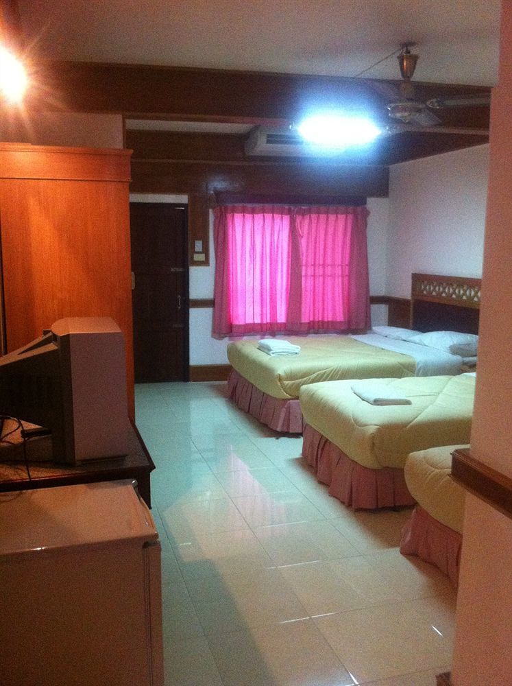 Oyo 629 Chaytalay Palace Hotel 2*
