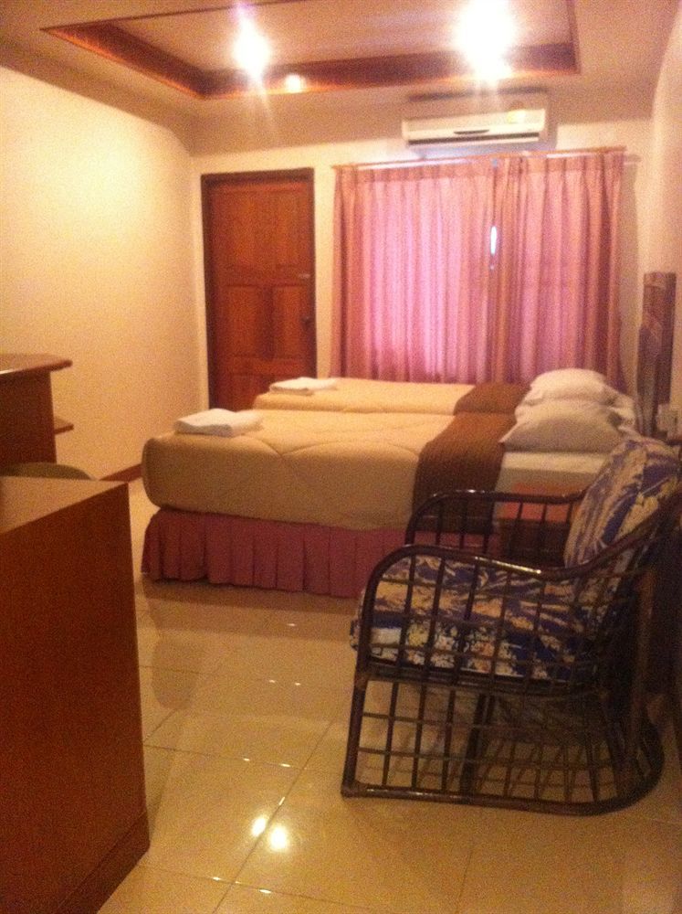 Oyo 629 Chaytalay Palace Hotel Nathon